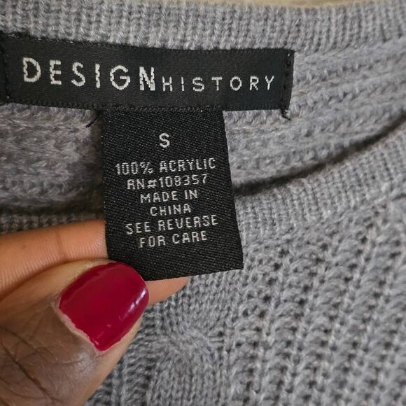 Design History Gray Knit Sweater Women’s Size Small Pullover Long Sleeve - Picture 4 of 11